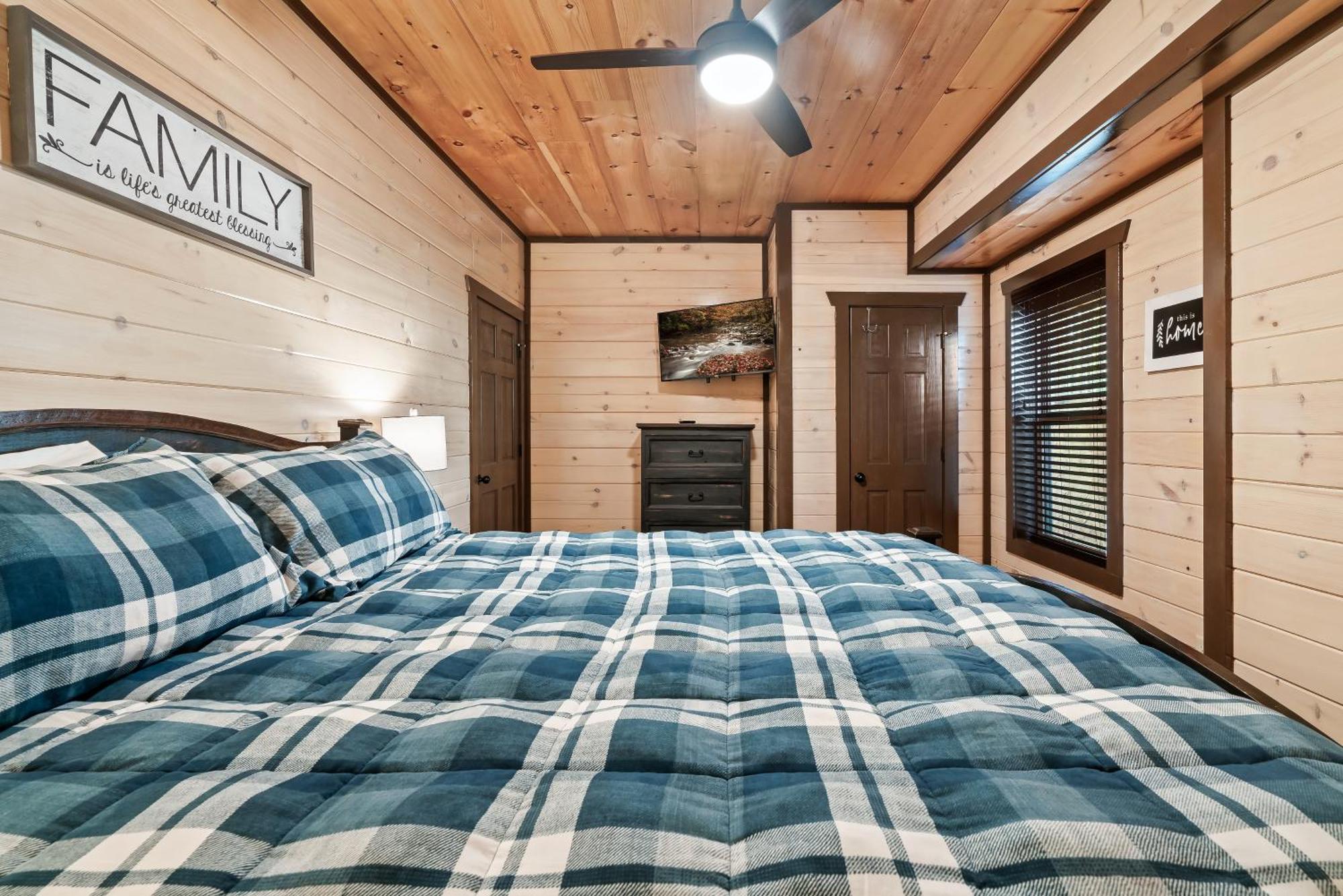 Luxury 3-Br Cabin Minutes From Parkway With Game Room And Hot Tub Pigeon Forge Eksteriør billede