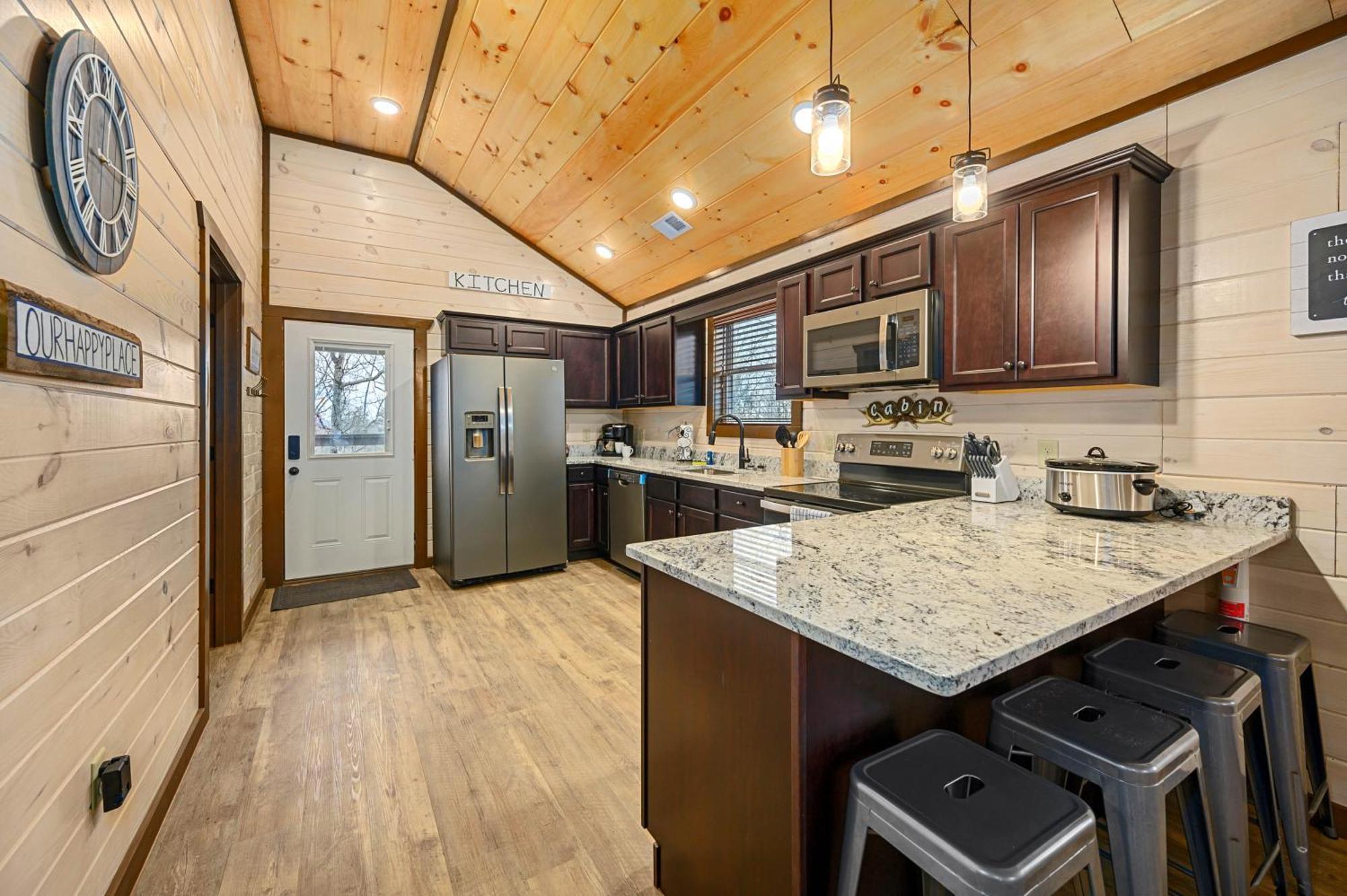 Luxury 3-Br Cabin Minutes From Parkway With Game Room And Hot Tub Pigeon Forge Eksteriør billede